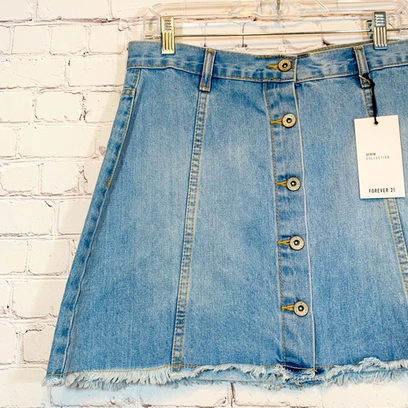 Forever 21 Jean Denim button front skirt NWT - Picture 2 of 6